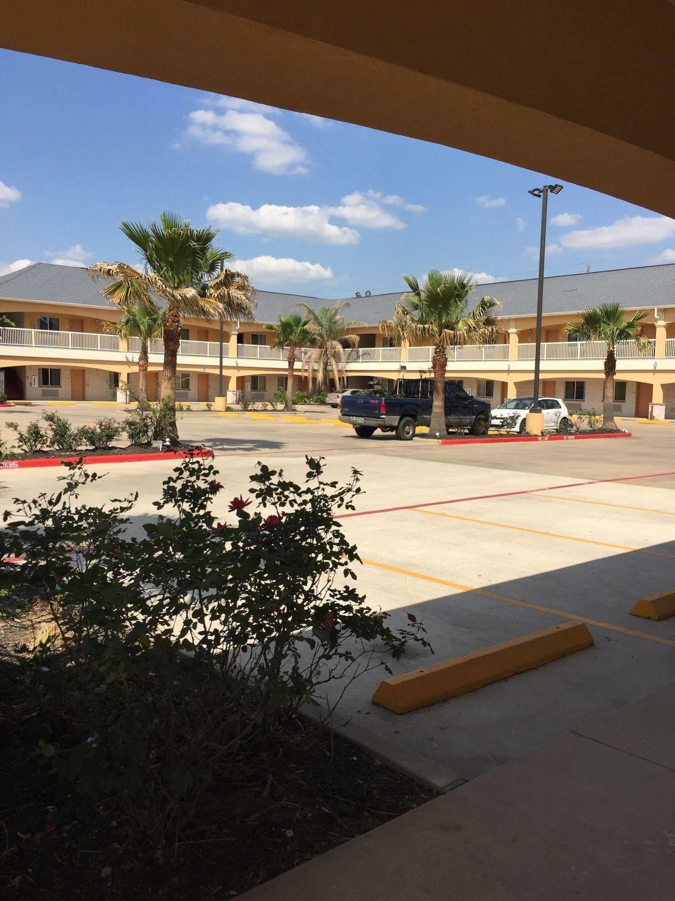 Scottish Inns & Suites Timber Creek, Houston, Tx Barker Exteriör bild